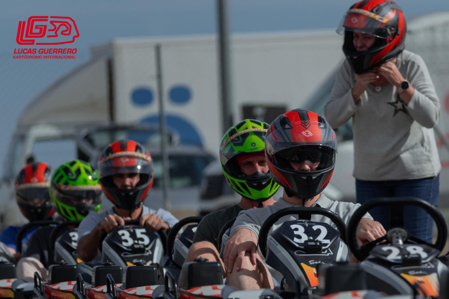 Eventos de Empresa con karts Valencia